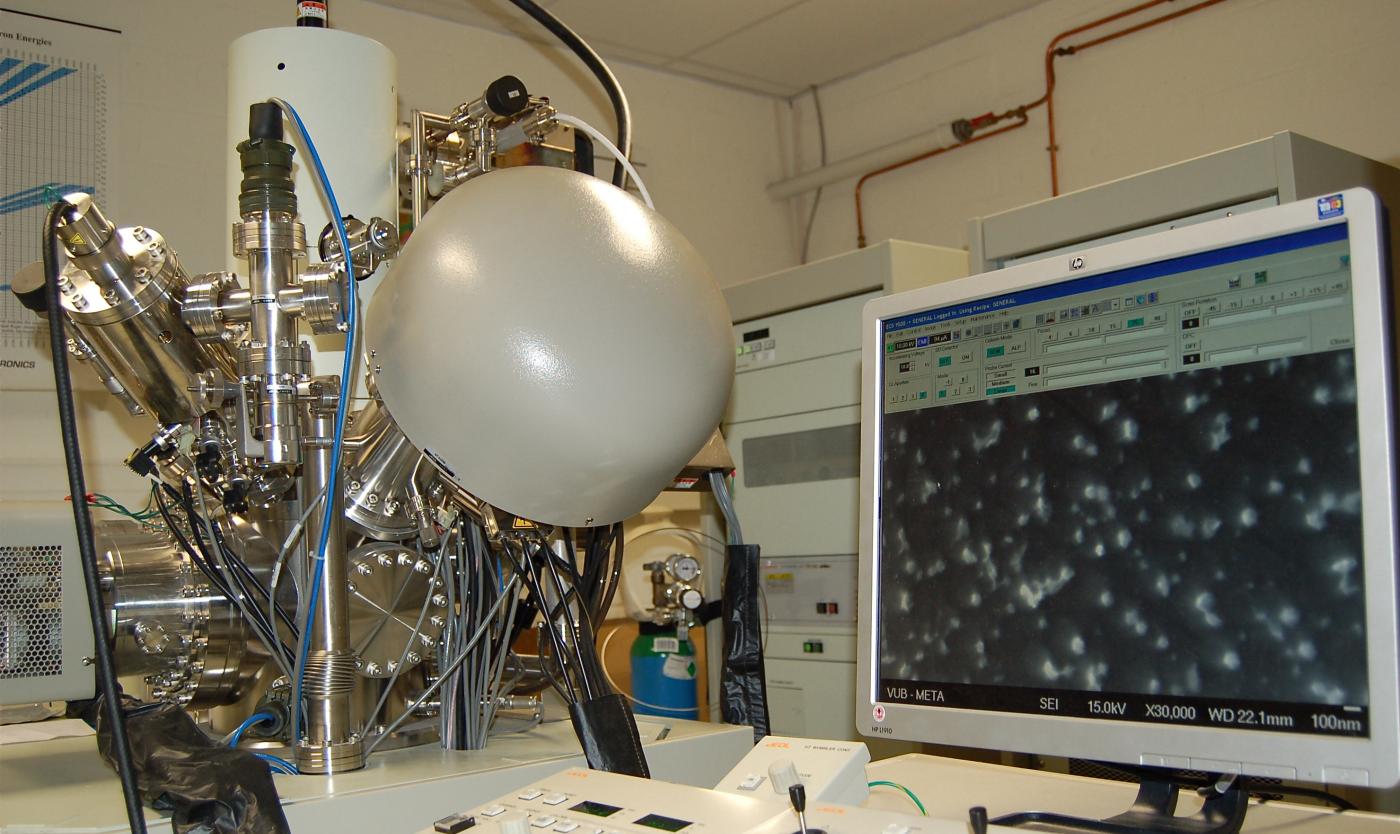 Analytische Instrumenten Core Facility MatChar