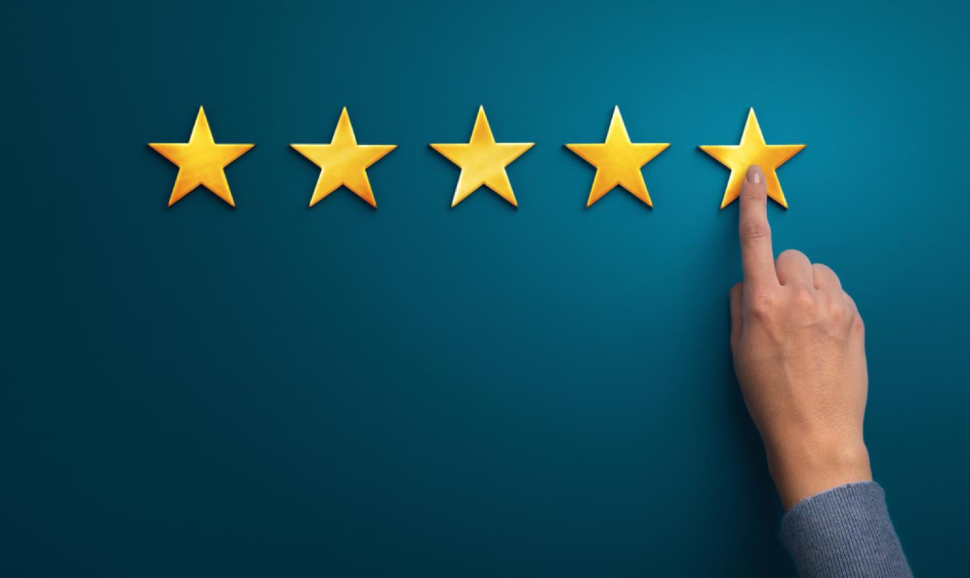 2022_Hand met sterren_Kwaliteti_S_1621075879