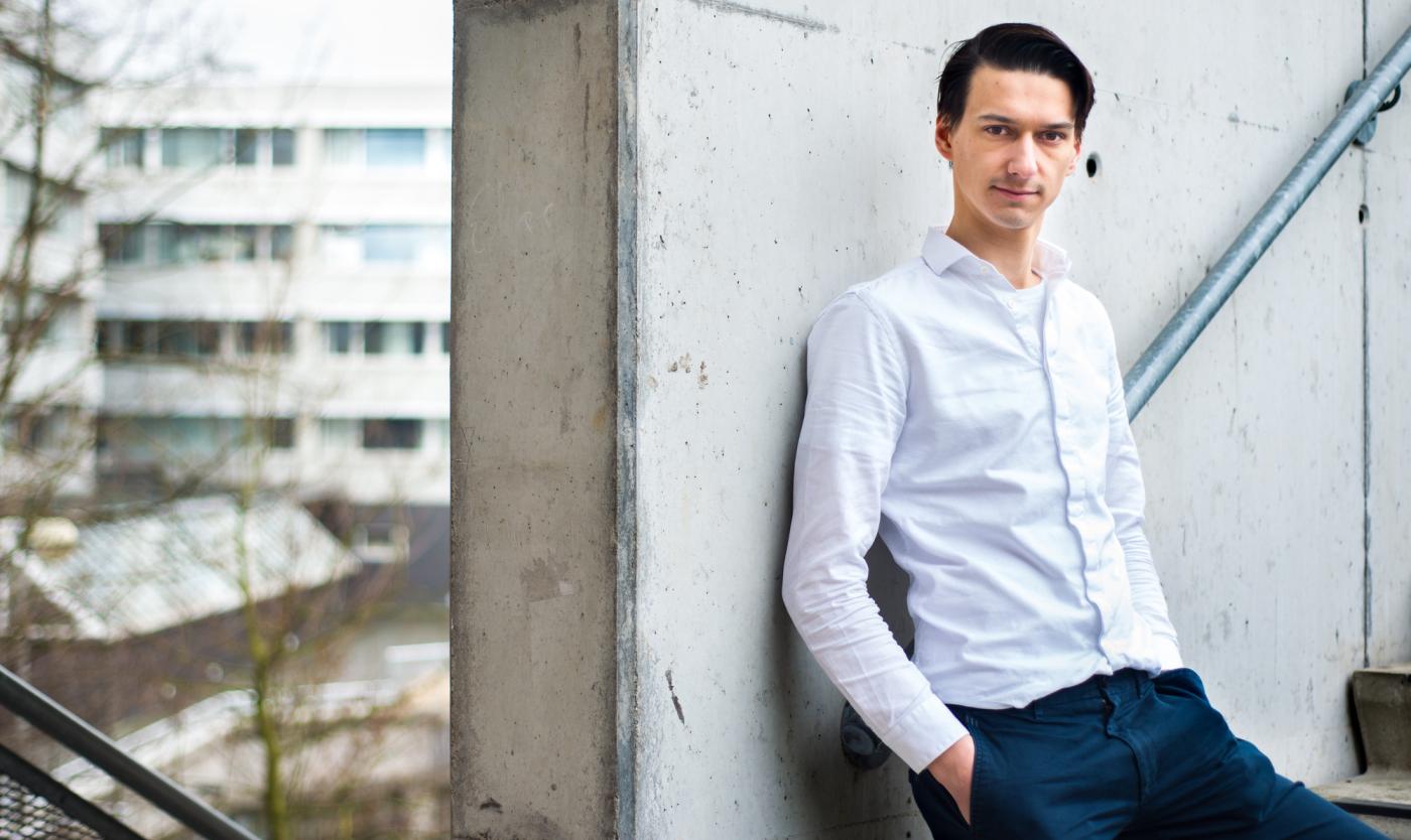 Professor Wim Thierry Portretfoto van professor Wim Thiery op campus Etterbeek