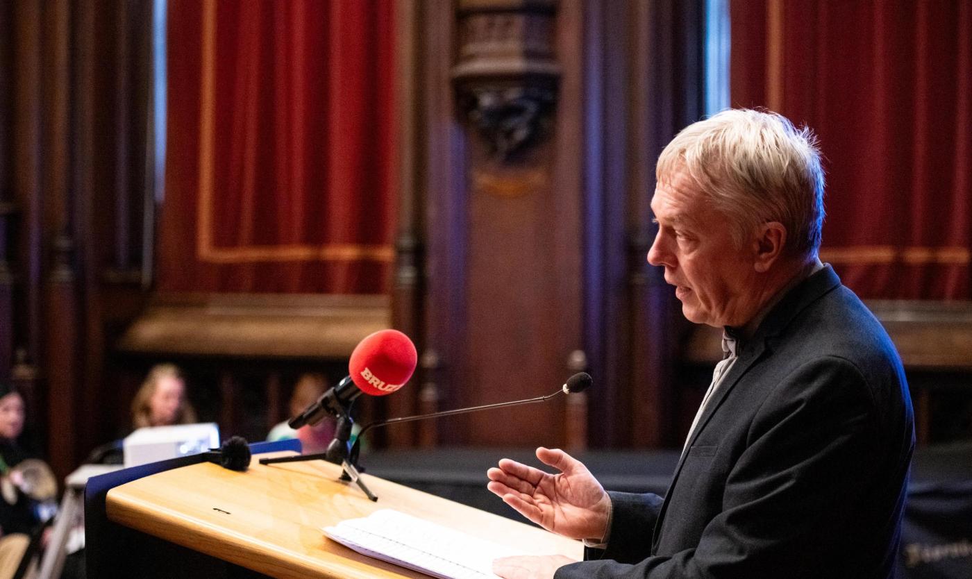 Jan Danckaert speecht op Saint V