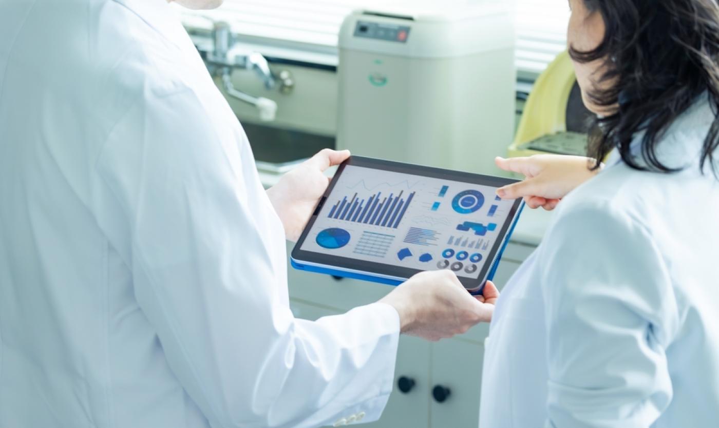 Wetenschappers in laboratorium