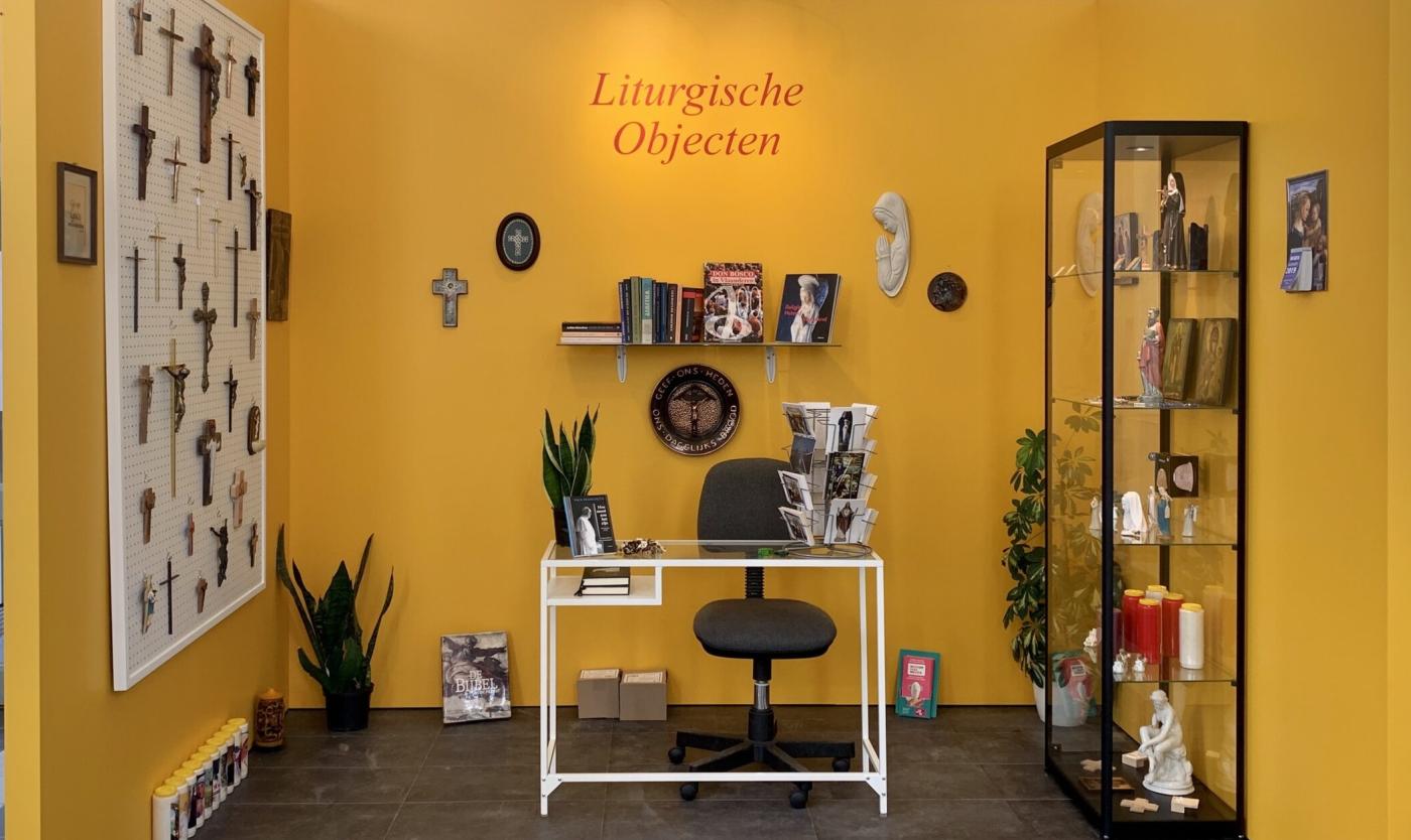 Liturgische objecten van Guillaume Bijl