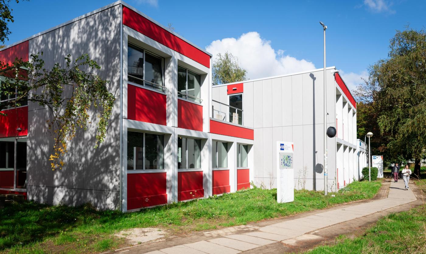 Bio incubator