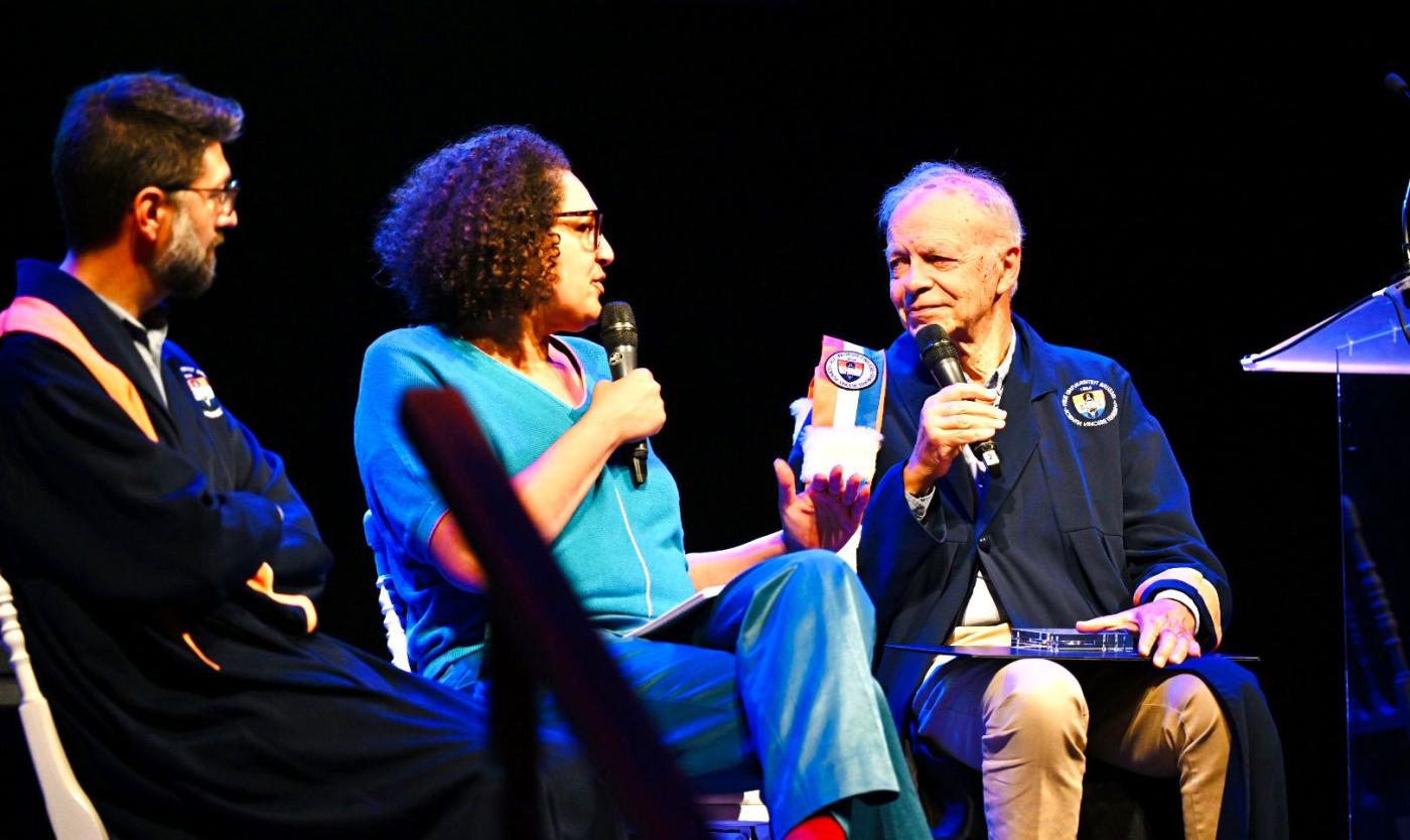 DHC Peter Singer