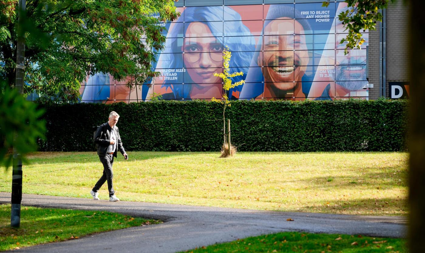 Vrij denken. Overal. (campagnebeeld)