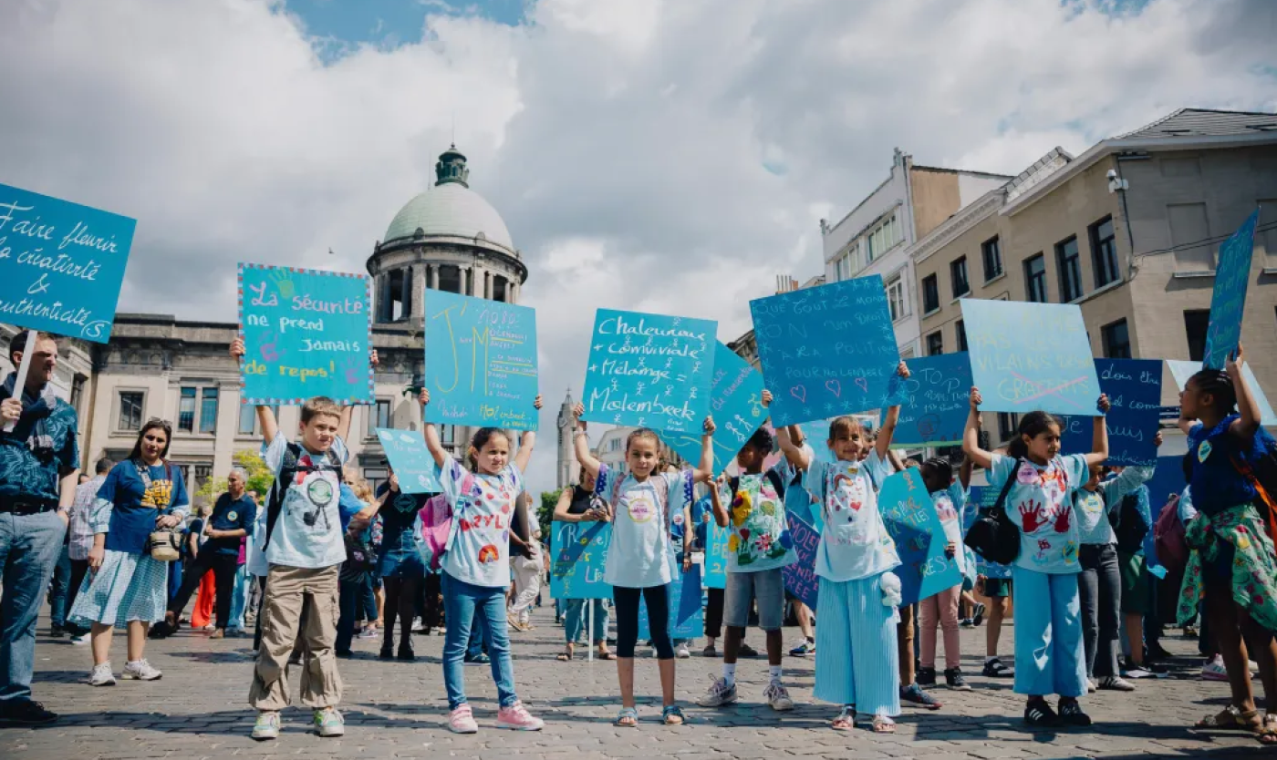 kinderen op de gemeentenplaats