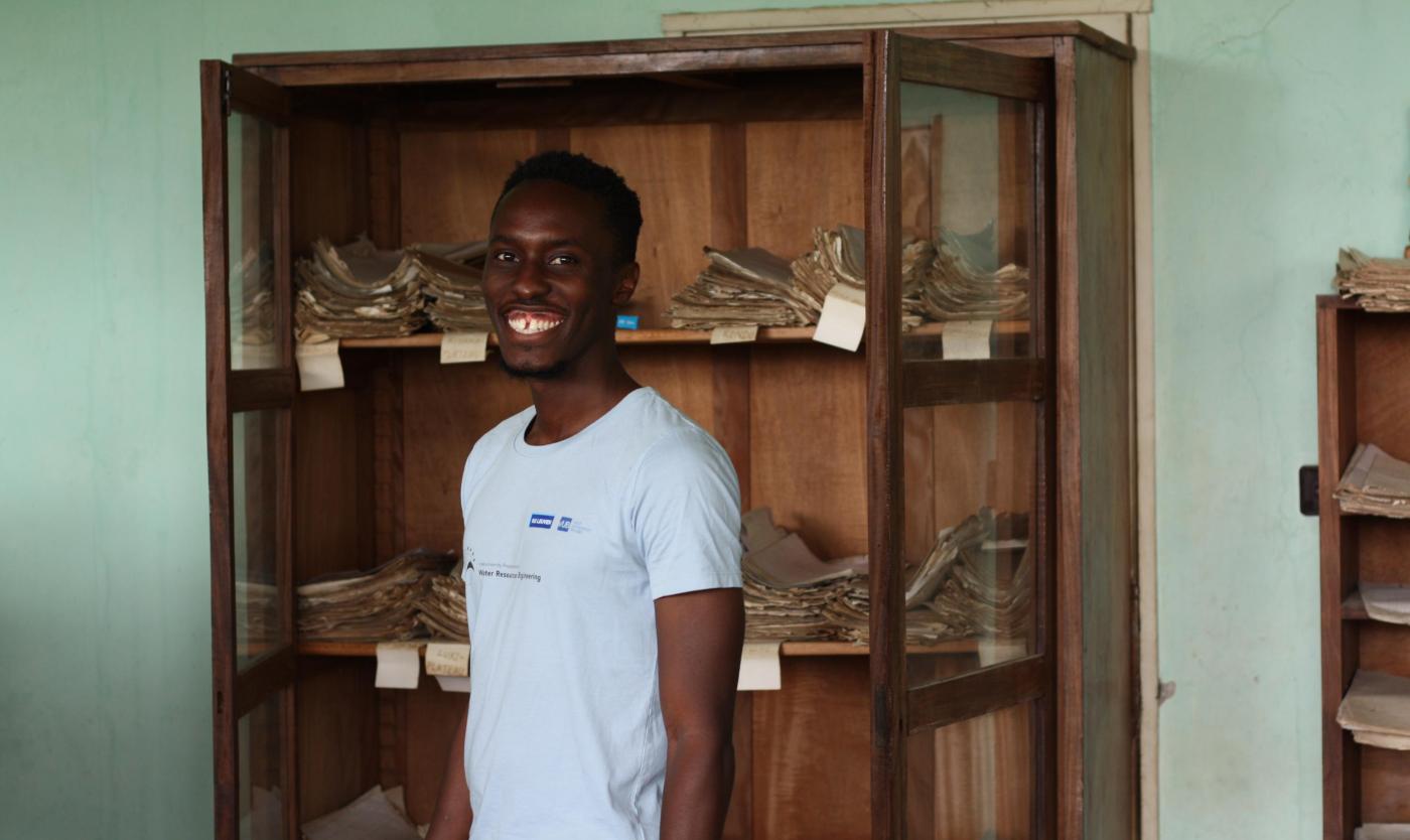 Portret van Derrick Muheki