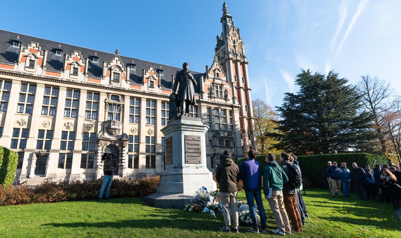 Herdenking stichter ULB/VUB tijdens Sint-Verhaegen Herdenking stichter ULB/VUB tijdens Sint-Verhaegen
