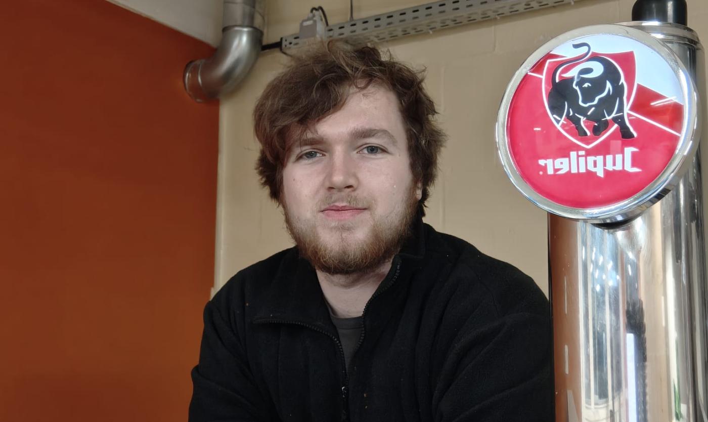 Lucas, barbeheerder Poincafe