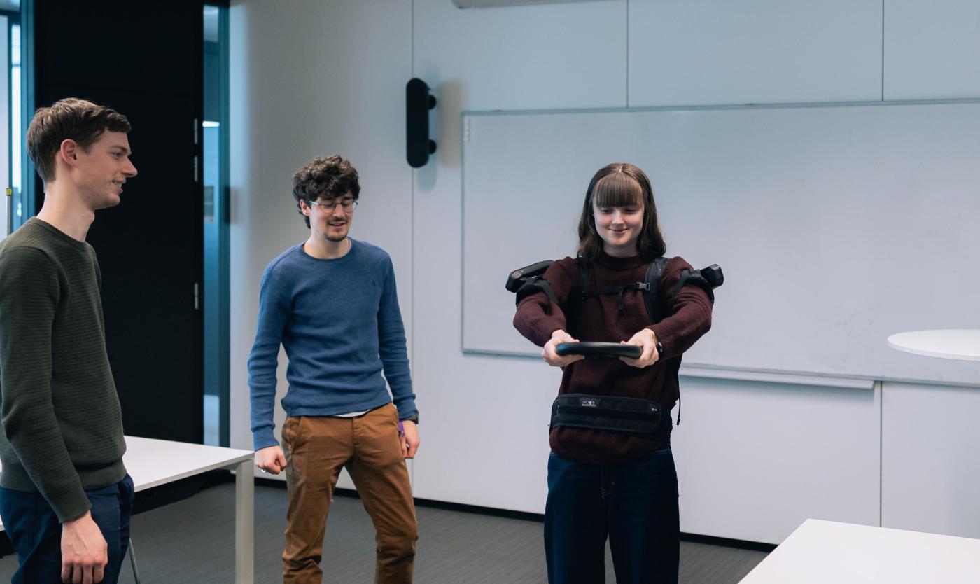 Klasbezoek Brubotics