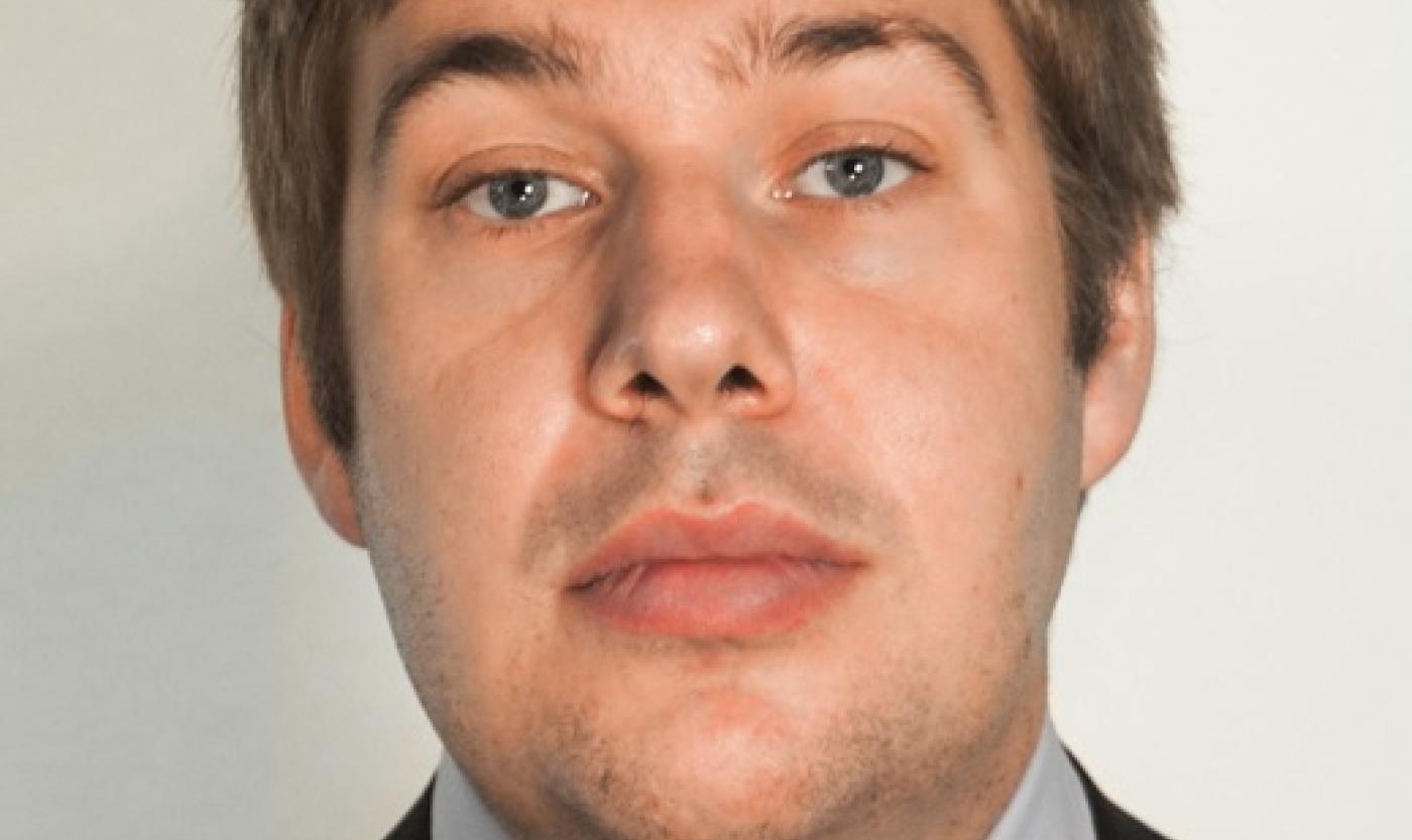headshot cropped.jpg