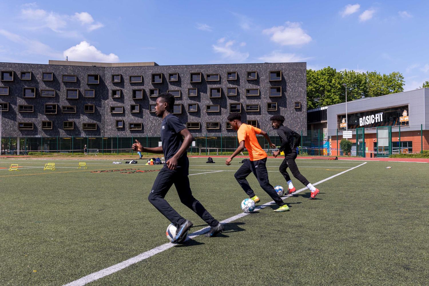 2022_Studenten aan het sporten_Sportinfrastructuur_Etterbeek_VUB