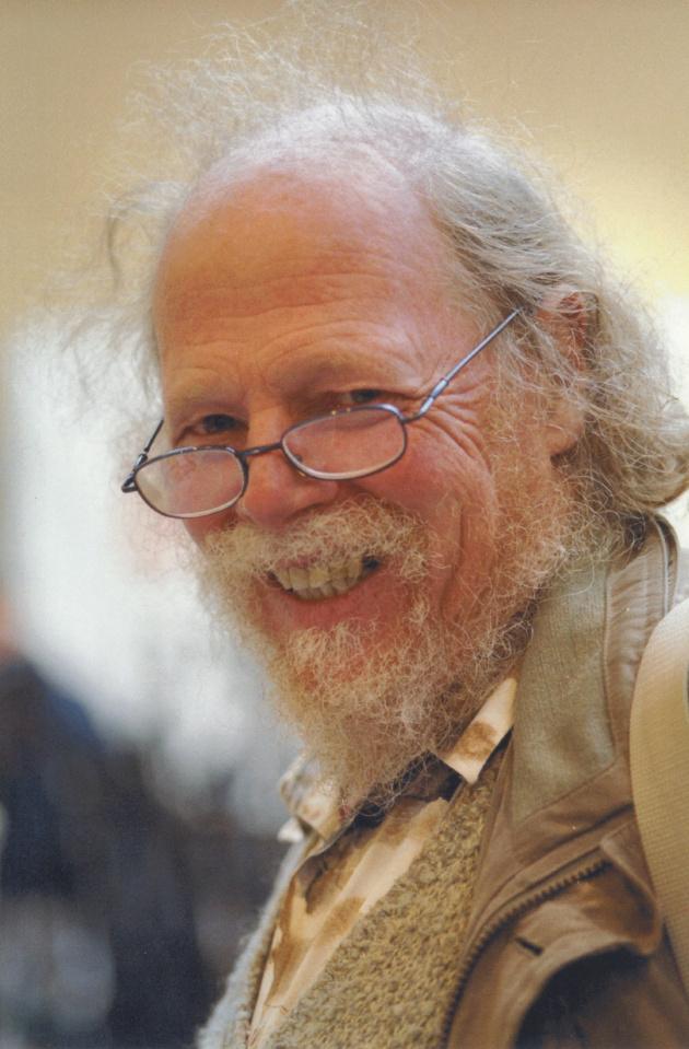 In memoriam Raymond Hamers Raymond Hamers