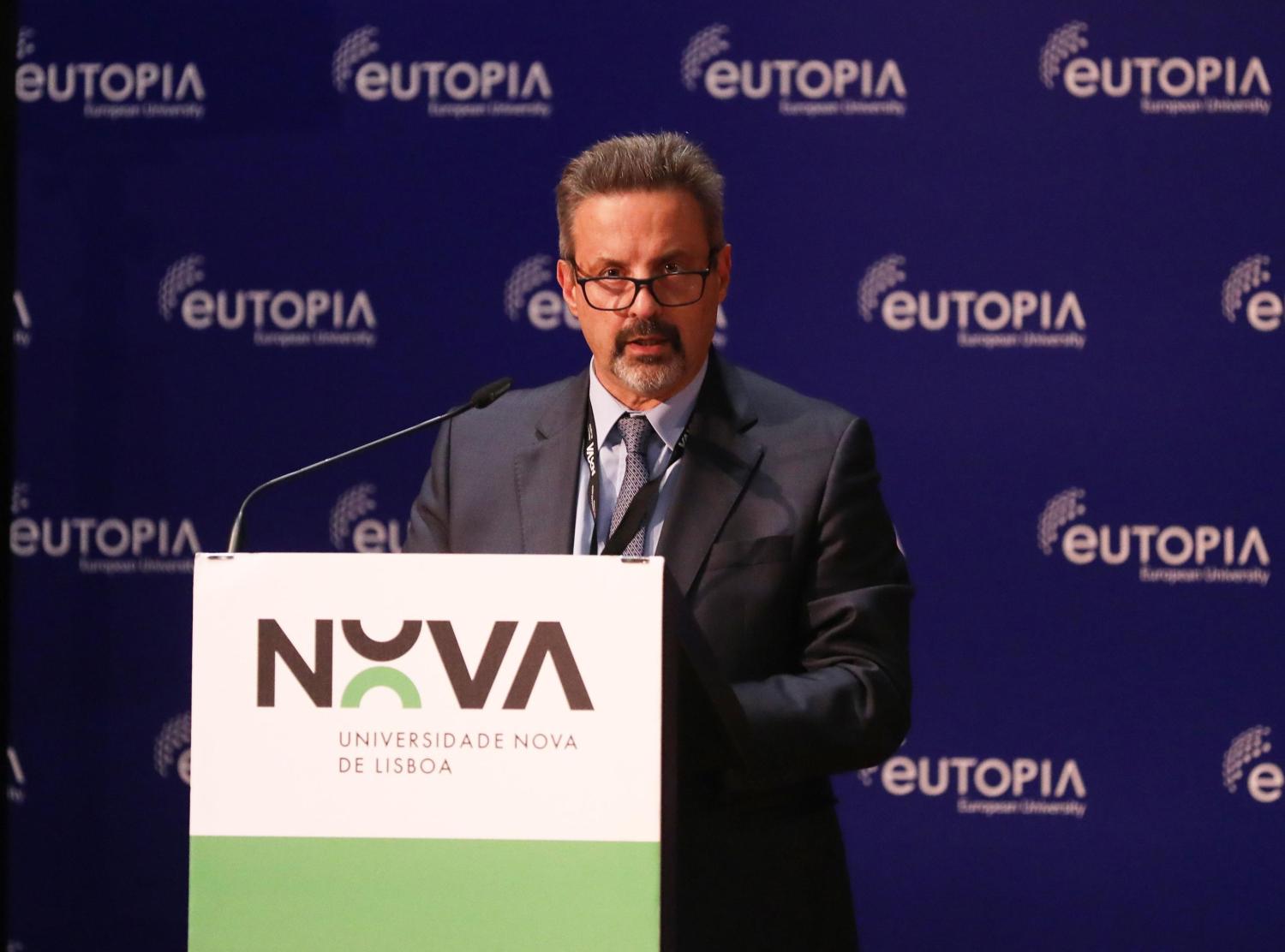 De rector van NOVA, João Sà água De rector van NOVA, João Sà água