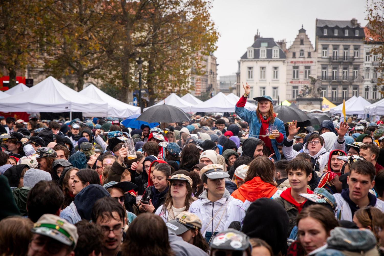 Studenten vieren Saint V op de Zavel