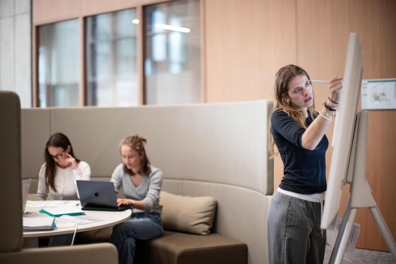 Het LIC is meer dan een studieplek. Het LIC is meer dan een studieplek.