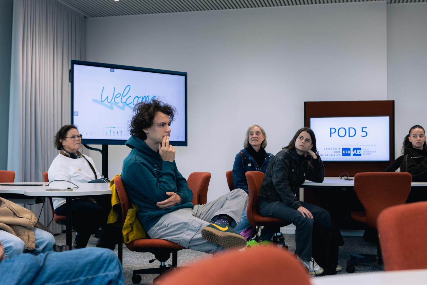 Rondleiding tijdens Academische opening in het LIC