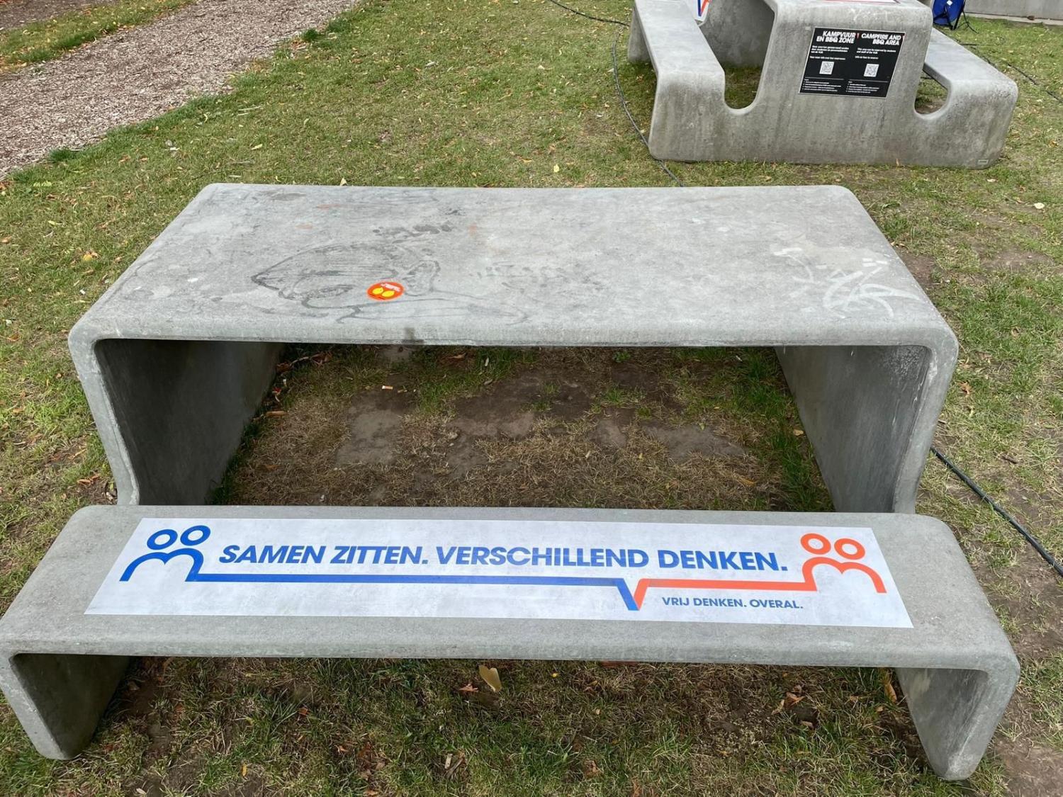 De nieuwe waardencampagne "Vrij denken. Overal." kleurt de campus