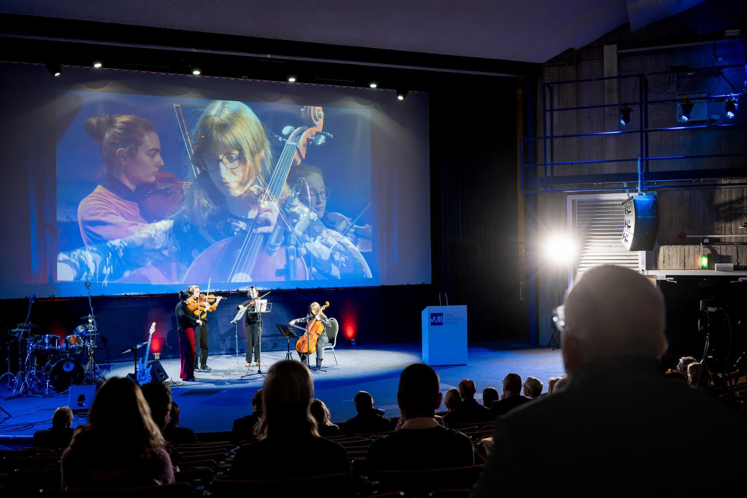 Strijkorkest op nieuwjaarzitting