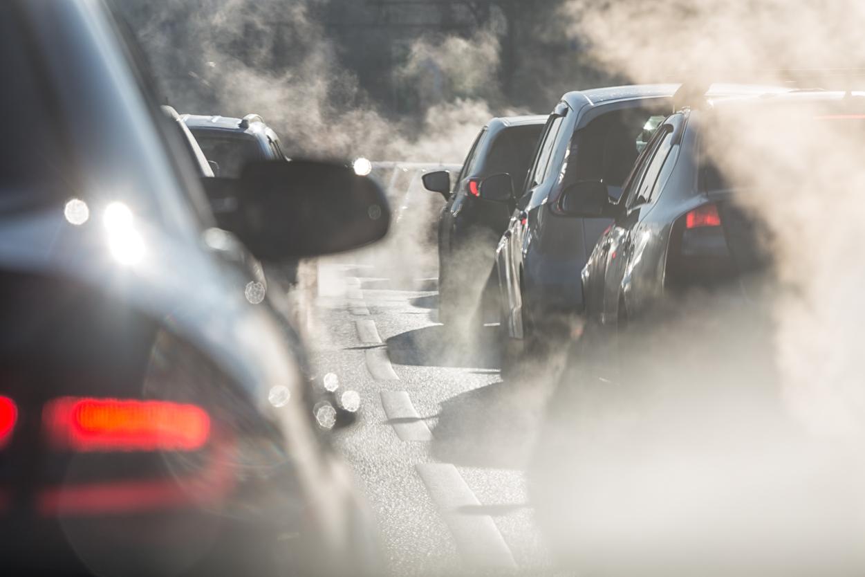 2022_Auto_Mobiliteit_CO2_S_553591285 2022_Auto_Mobiliteit_CO2_S_553591285
