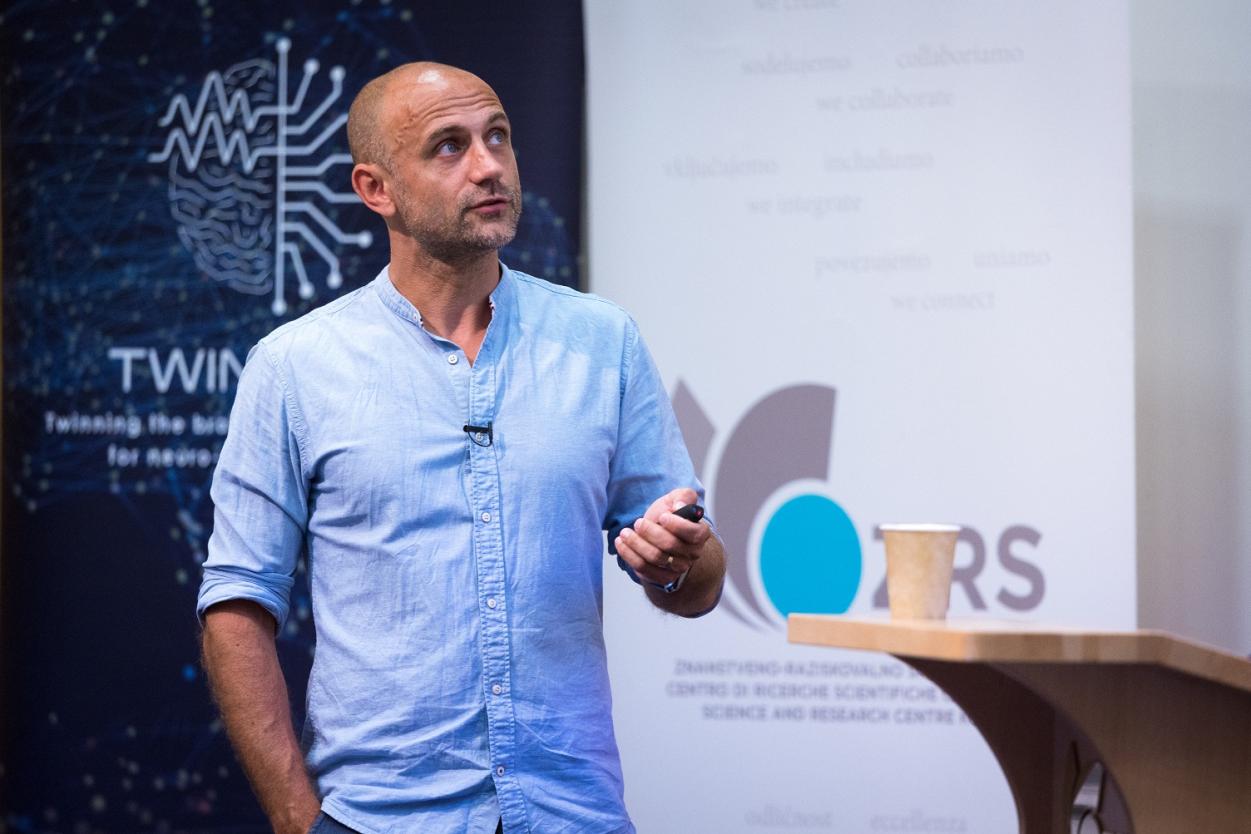VUB-prof Bart Roelands
