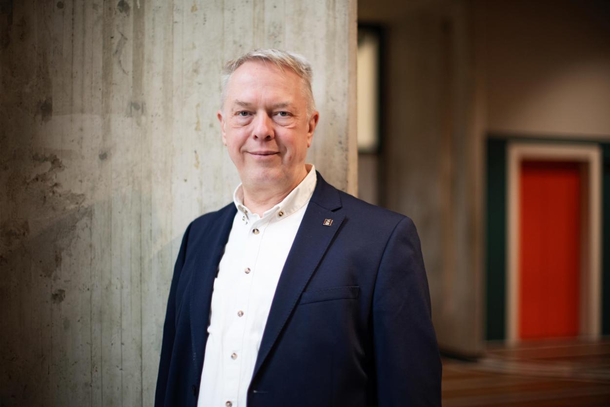VUB-rector Jan Danckaert in het Braemgebouw
