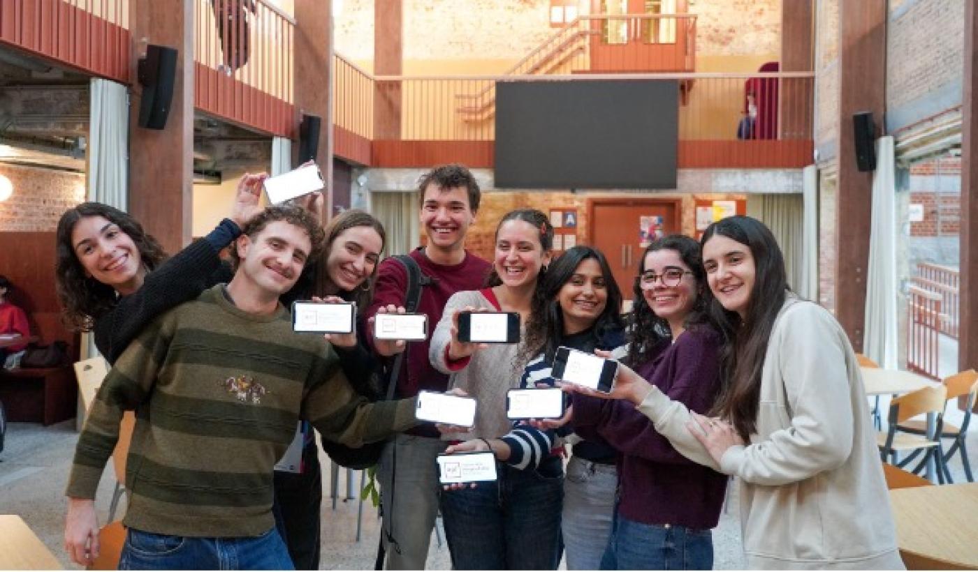 smaller group photo EUTOPIA multilingualism Autumn school