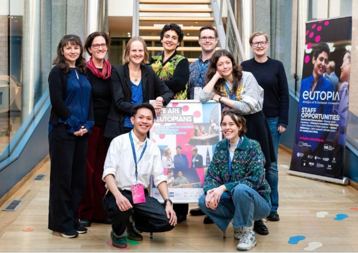 smaller group photo EUTOPIA multilingualism Autumn School 