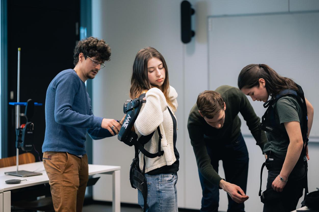 Klasbezoek Brubotics