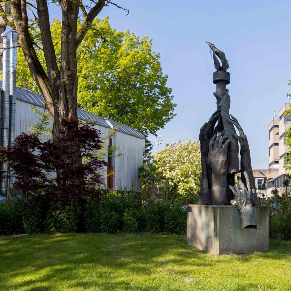 2022_Lin YANG-CAI - Memorial Tiananmen (1990)_Humanistisch Sculpturenpark_Etterbeek_VUB