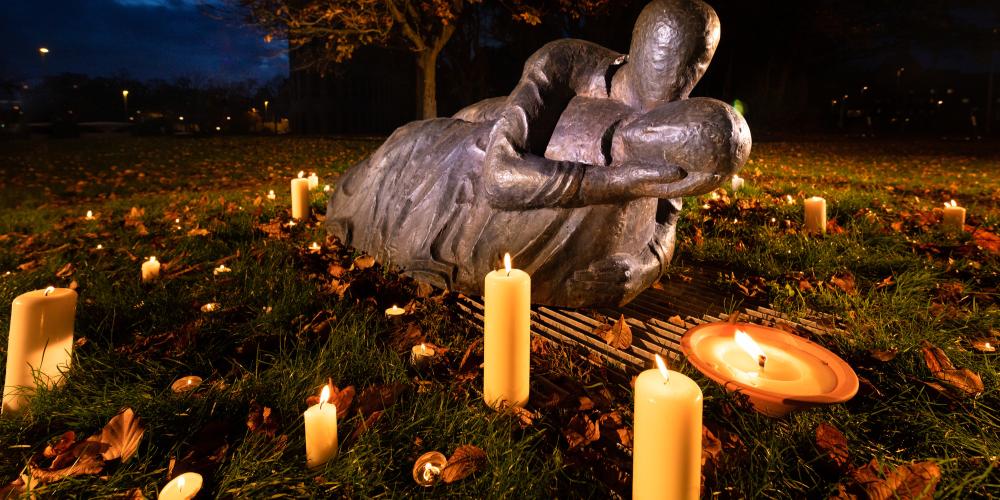 2019_Monument_van_Troost_Etterbeek_VUB