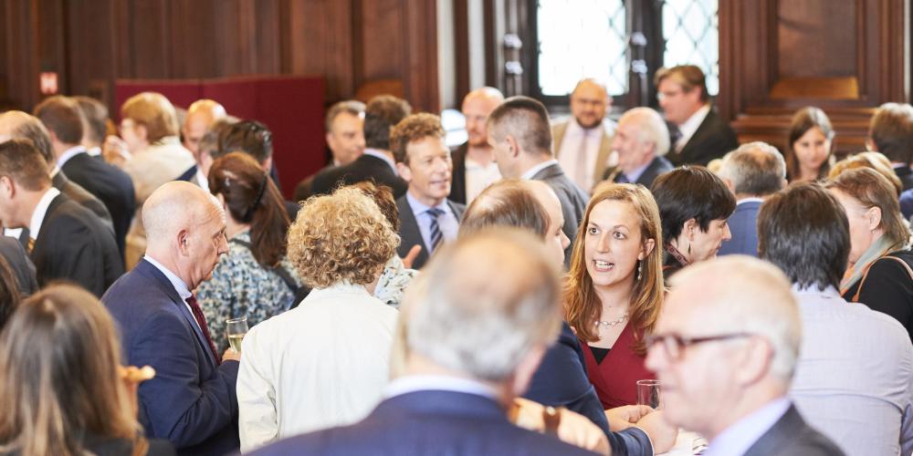 Network event with students and international alumni | Vrije ...
