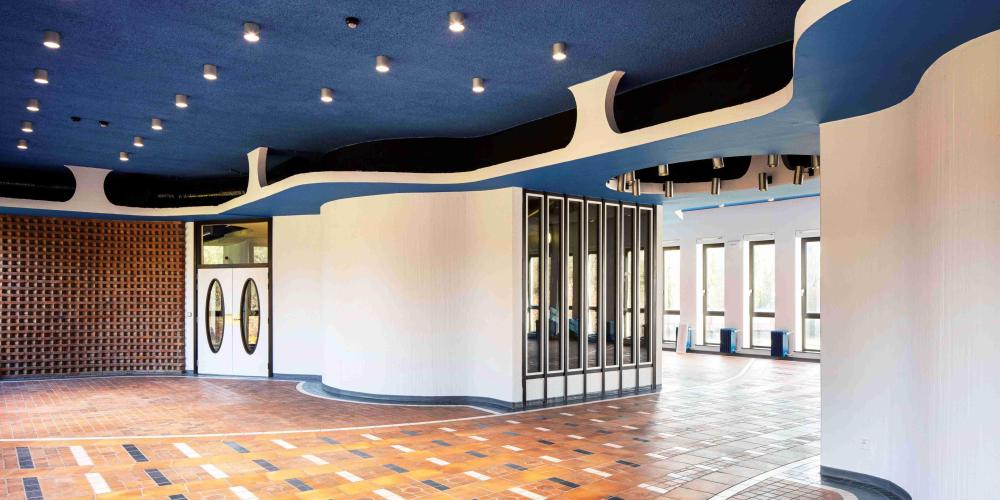 Braemgebouw - Ontmoetingsruimte op de eerste verdieping na restauratie 