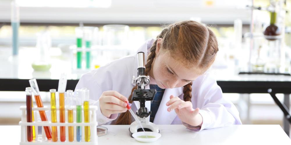 Meer meisjes nodig in STEM-richtingen