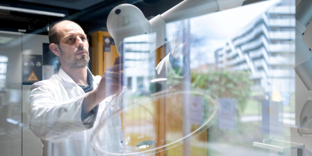 Bio incubator