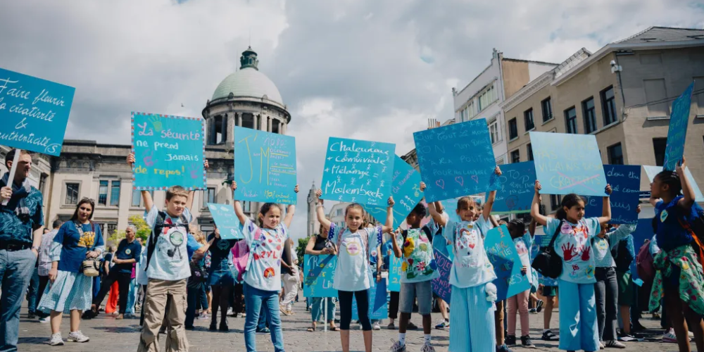 kinderen op de gemeentenplaats kinderen op de gemeentenplaats