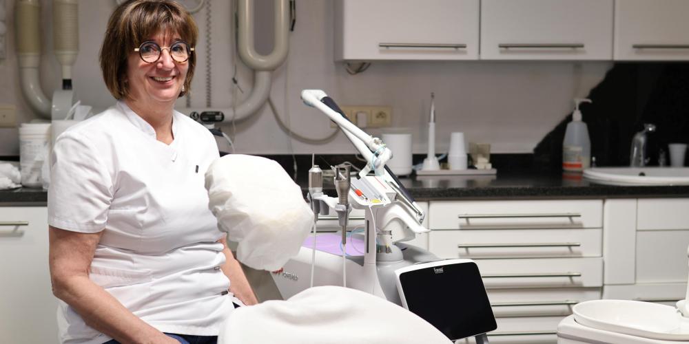 Beatrijs Deruyter met laser