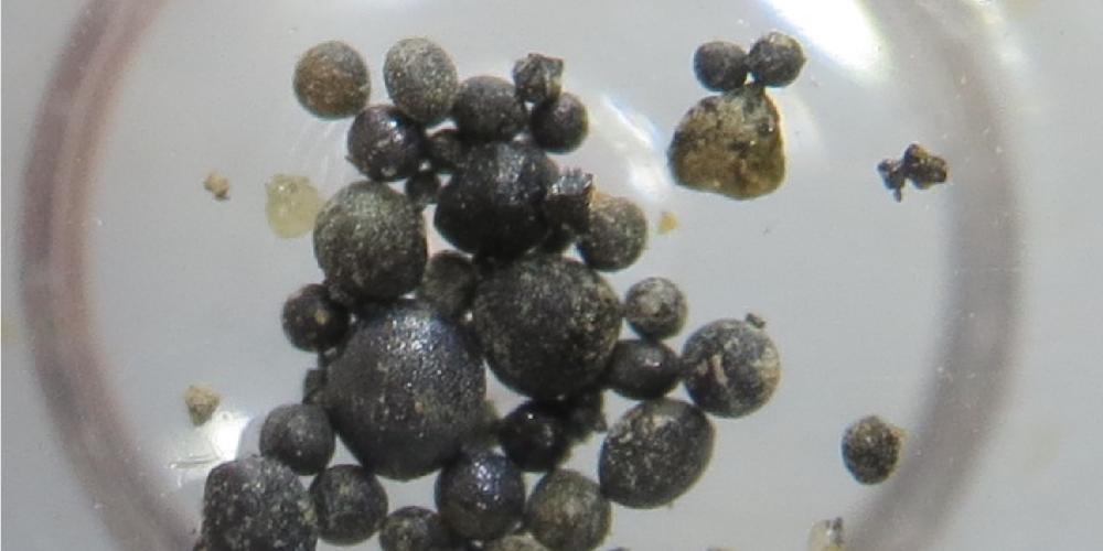 Belgen vinden duizenden micrometeorieten op Antarctica-Picture 5.jpg