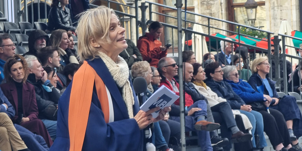 Graduations op de Grote Markt in Brussel: Caroline Pauwels