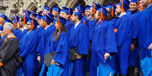 Graduations op de Grote Markt in Brussel